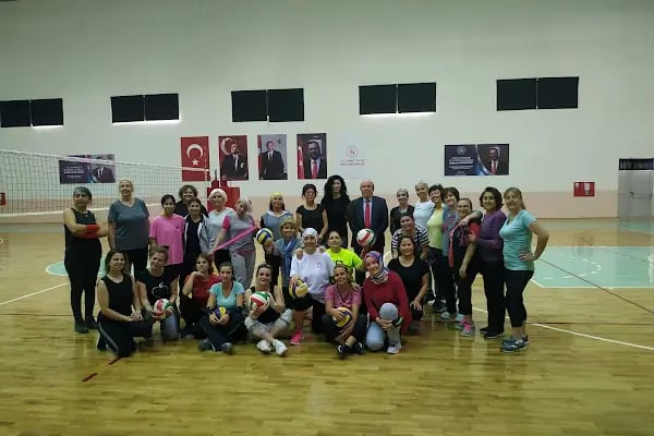 Gaziemir Spor Salonu - Resim 4