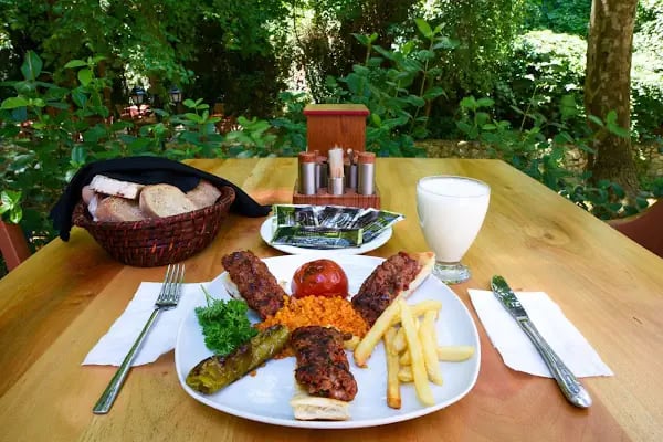 Yücetepe Restoran & Kafe - Resim 3