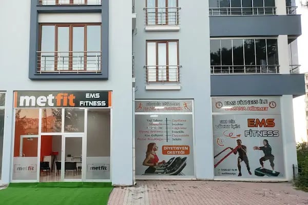 METFİT EMS Fitness Salonu - Resim 3