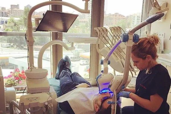 Diş Hekimi Protez Uzmanı Dr. Fidan AKALIN BERKER Ataşehir İstanbul - Resim 4