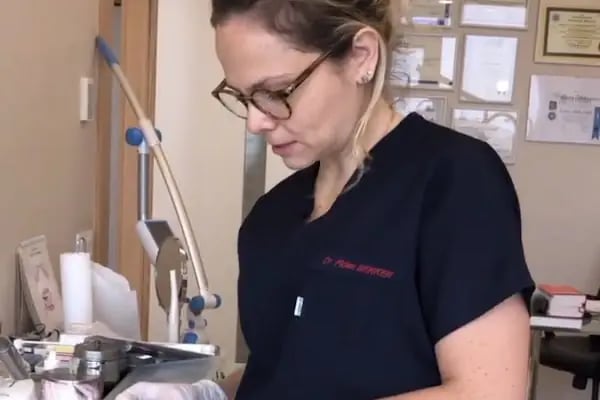 Diş Hekimi Protez Uzmanı Dr. Fidan AKALIN BERKER Ataşehir İstanbul - Resim 10