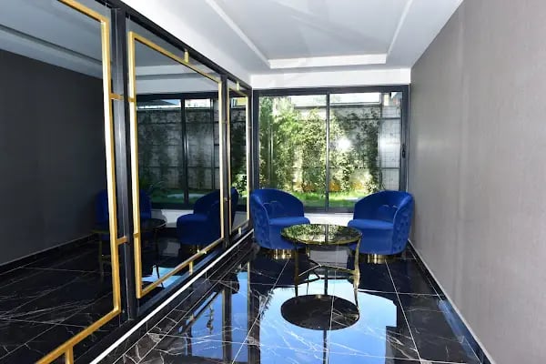 HMA Hotel &amp; Suites - Resim 11
