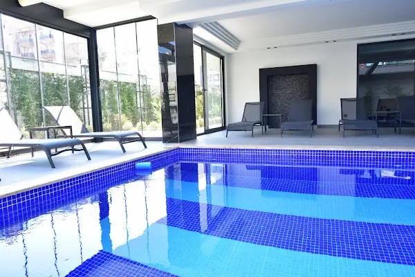HMA Hotel &amp; Suites - Resim 3