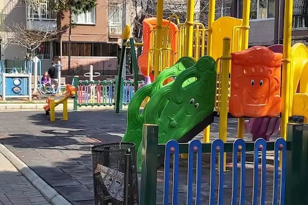 Konak Belediyesi Piri Reis Parkı - Resim 2