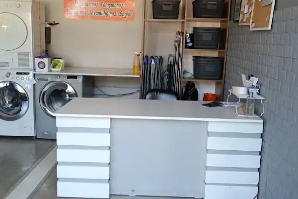 Üç Kardeş Çamaşır Yıkama &amp; Ütü Evi &amp; Kuru Temizleme - Resim 4