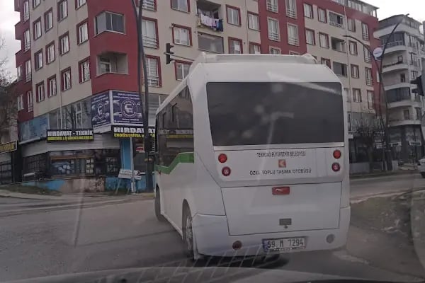 Veliköy Merkez Cami - Resim 8