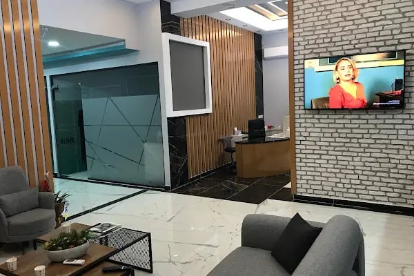Alanya PetraDent Ağız ve Diş Sağlığı Polikliniği - Resim 3