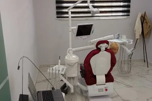 Alanya PetraDent Ağız ve Diş Sağlığı Polikliniği - Resim 16