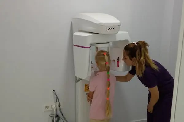 Alanya PetraDent Ağız ve Diş Sağlığı Polikliniği - Resim 7
