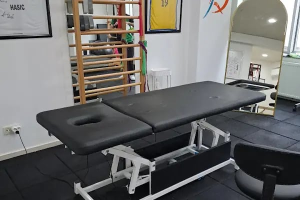 FizyoDemir Ümraniye | Fizyoterapi | Kayropraktik | Reformer Pilates | Schroth Skolyoz - Resim 3