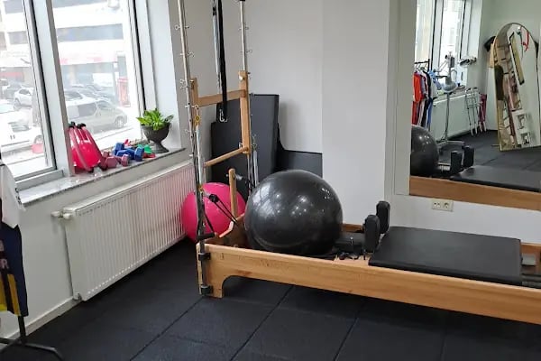 FizyoDemir Ümraniye | Fizyoterapi | Kayropraktik | Reformer Pilates | Schroth Skolyoz - Resim 5