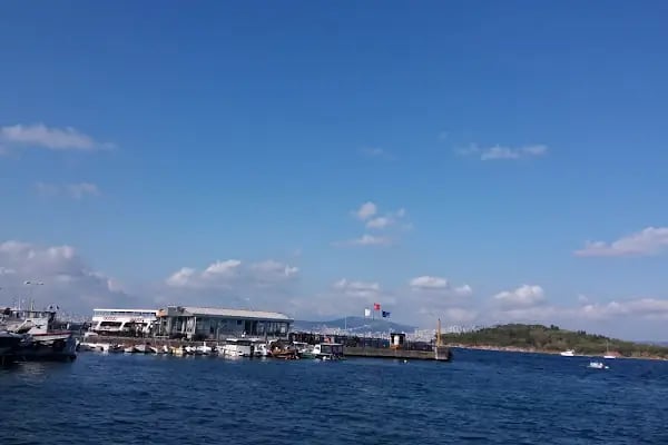 Mavi Marmara Burgazada İskelesi - Resim 3