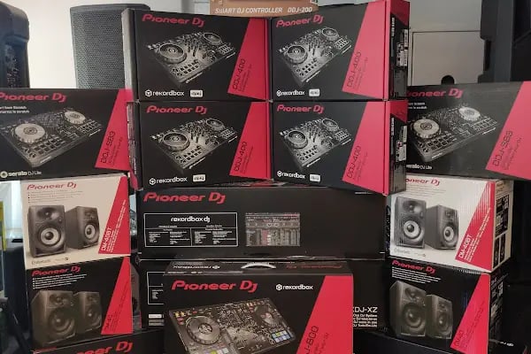 Elit Müzik Şişli - Stüdyo Ses Sistemleri Showroom - Resim 10