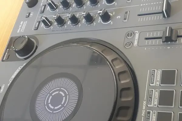 Elit Müzik Şişli - Stüdyo Ses Sistemleri Showroom - Resim 20