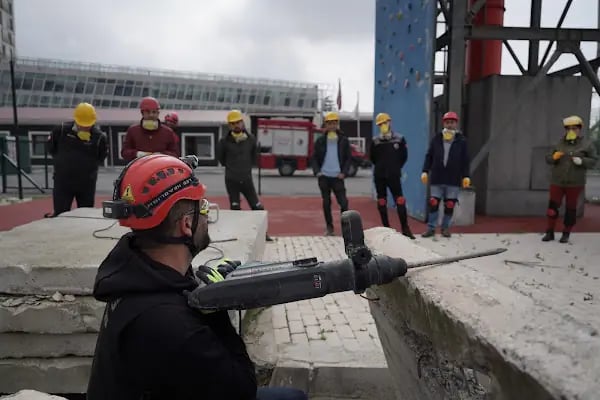 Kartal Belediyesi İlçe Afet ve Acil Durum Yönetim Merkezi - Resim 11