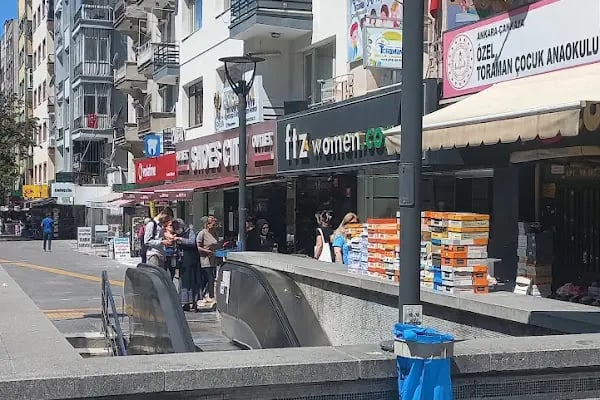 Dikimevi Metro Istasyonu Gazmatik - Resim 4
