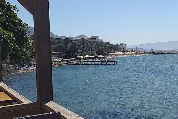 One More Day Hotel - Resim 15