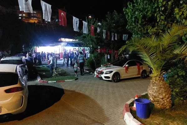 BAYRAKLI BELEDİYESİ ŞEHİT ÜMİT BOZ SOSYAL TESİSLERİ - Resim 6