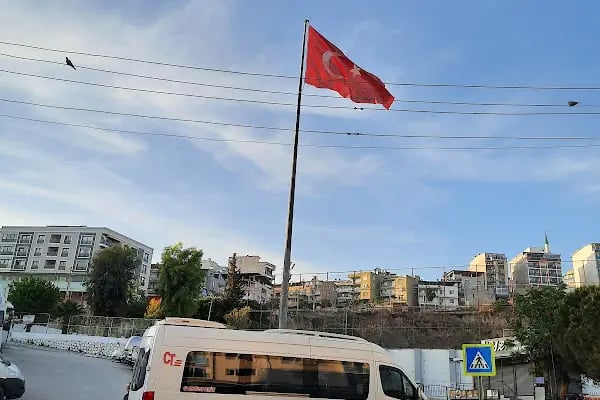 BAYRAKLI BELEDİYESİ ŞEHİT ÜMİT BOZ SOSYAL TESİSLERİ - Resim 5