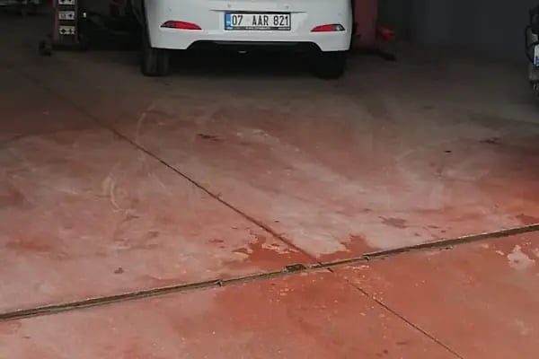Uzmanlar Otomotiv &amp;Peugeot-Citroen-Ds-Yeni Opel Özel servis &amp; Boyasız Göçük Onarım Merkezi - Resim 1