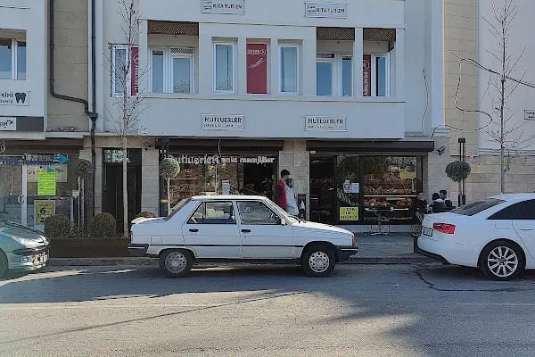 Sahnerengi Tiyatro - Resim 20