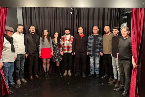 Sahnerengi Tiyatro - Resim 19