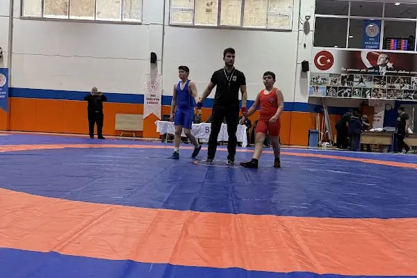 Gürsu Kapalı Spor Salonu - Resim 10