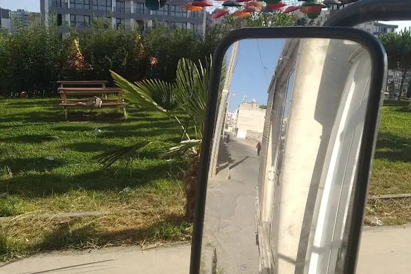 Şemsiyeli Park - Resim 13