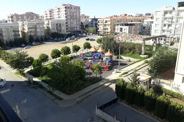 Şemsiyeli Park - Resim 6