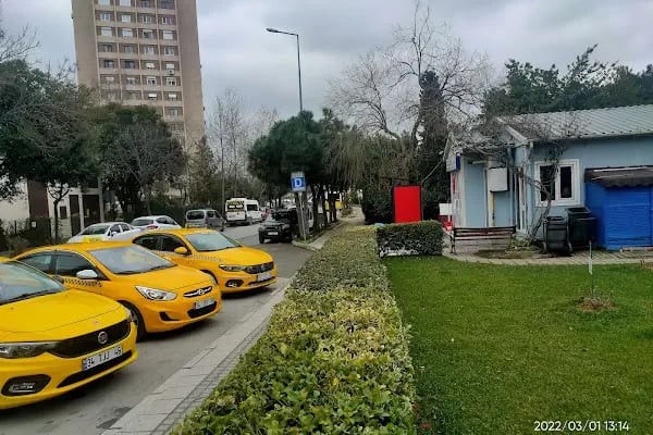 Ata Merkez Taksi durağı. - Resim 4