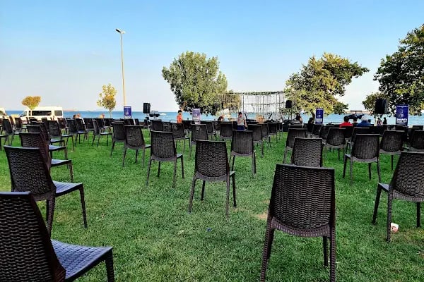 Röne Park Çay Bahçesi - Resim 2