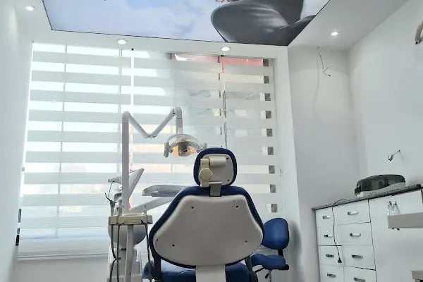 Özel Estetik 4 Ağız ve Diş Sağlığı Polikliniği - Resim 13