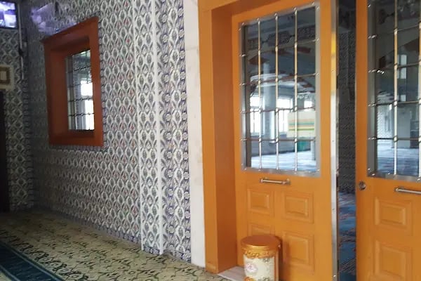 Akşemsettin Camii - Resim 11