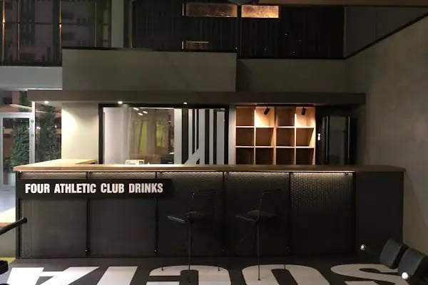 FOUR ATHLETIC CLUB - Resim 8