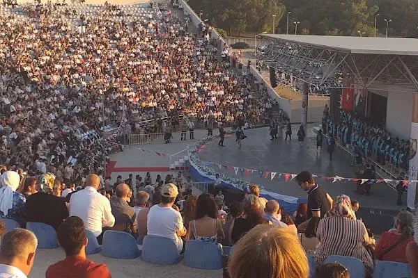 Dokuz Eylül Üniversitesi Tınaztepe Kampüsü Amfi Tiyatro - Resim 19