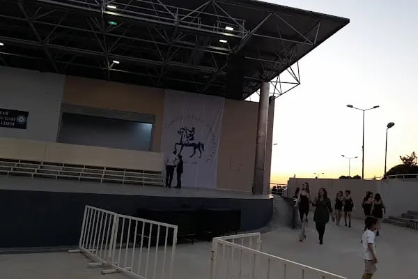 Dokuz Eylül Üniversitesi Tınaztepe Kampüsü Amfi Tiyatro - Resim 15