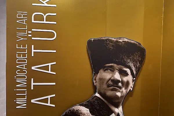 Karesi Atatürk Evi - Resim 7