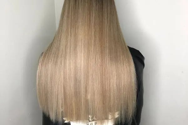 BURCU ŞANLI bayan Kuaför Güzellik Salonu Güneşli deki Kuaförler Gelin Başı Saç Röfle Türban Omre Keratin Ağda Makyaj Güneşli - Resim 2