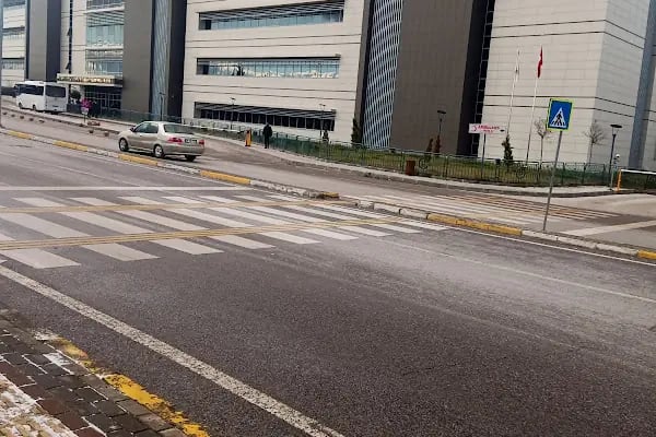 Kocaeli Üniversitesi Umuttepe Kampüsü B Kapısı - Resim 17