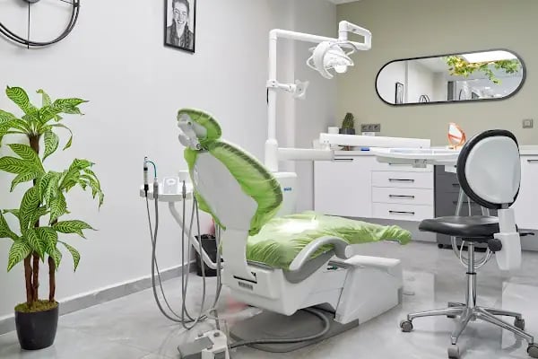 Özel Ege Freshdent Ağız ve Diş Sağlığı Polikliniği - Resim 4