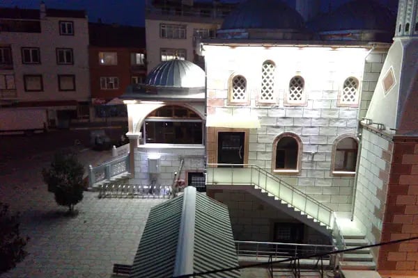 Hacı Hüseyin Cami - Resim 7