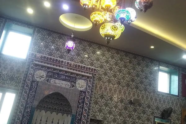 Merkez Hasan Nurlu Cami - Resim 16