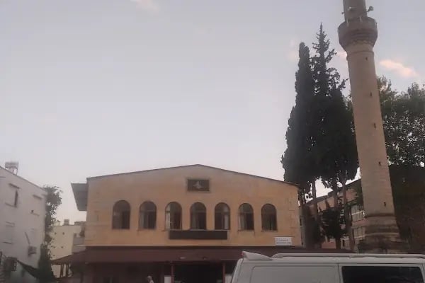 Merkez Hasan Nurlu Cami - Resim 13