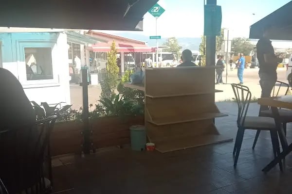 Üniversite İstasyonu Dış Peronlar - Resim 17