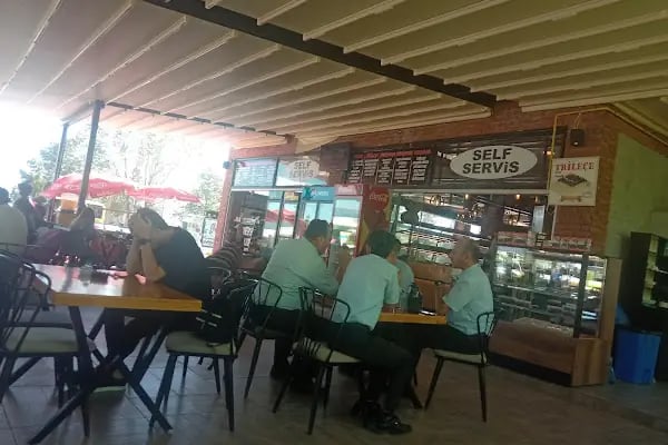 Üniversite İstasyonu Dış Peronlar - Resim 18