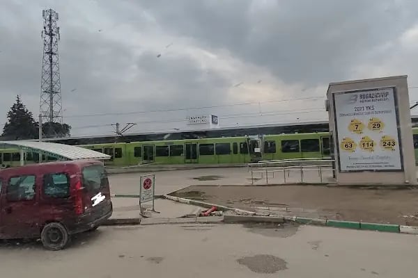 Üniversite İstasyonu Dış Peronlar - Resim 6