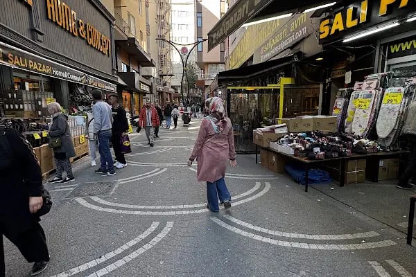Salı Pazarı AVM - Resim 16