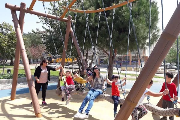 Bornova Gençlik Ve Spor Parkı - Resim 6