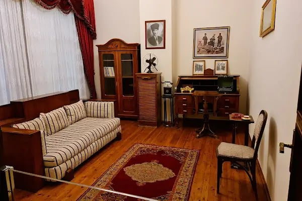 Antalya Atatürk Evi ve Müzesi - Resim 3