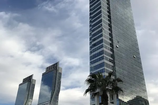 T.C. İzmir Adalet Sarayı - Resim 2